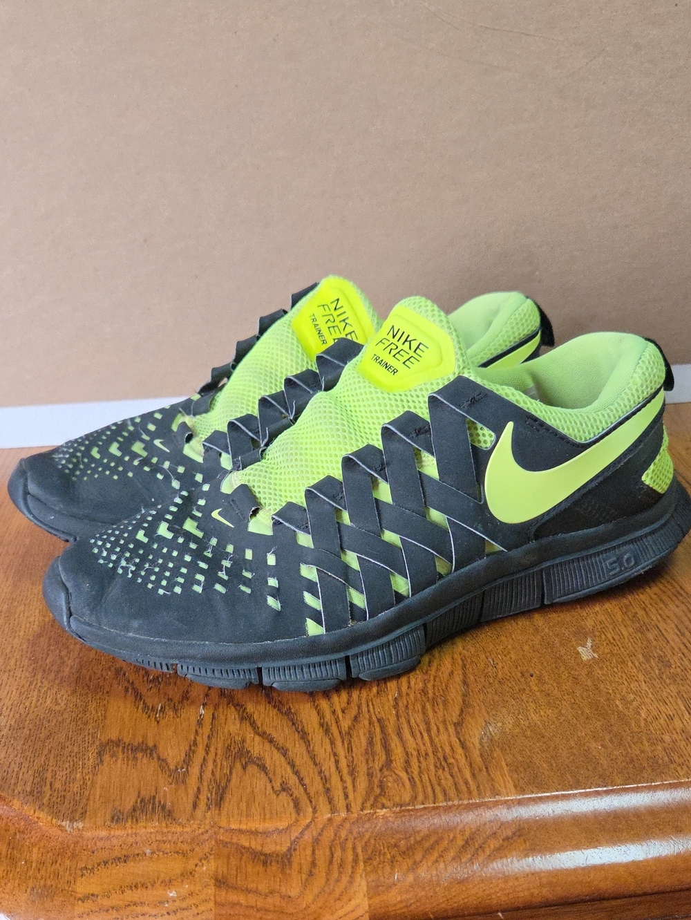 Nike Free Trainer 5.0 shoes 2013 Size 10.5 *needs Laces*
